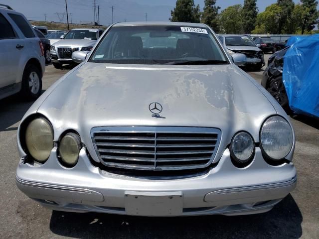 2001 Mercedes-Benz E 320