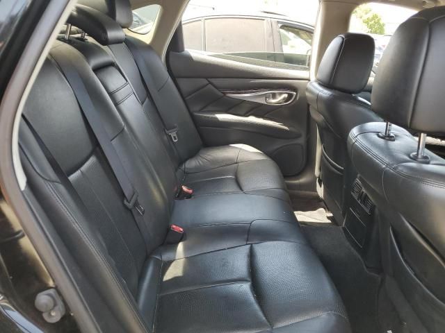 2012 Infiniti M37