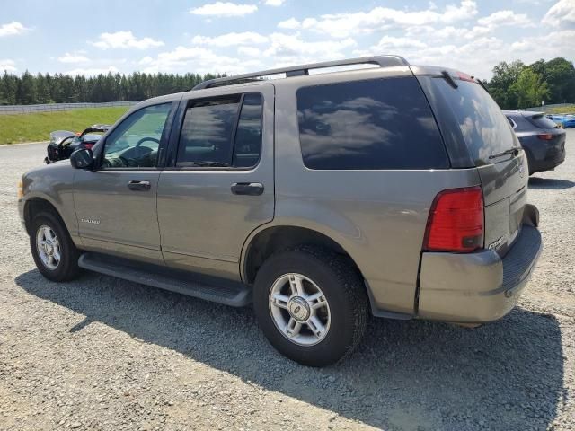 2004 Ford Explorer XLT