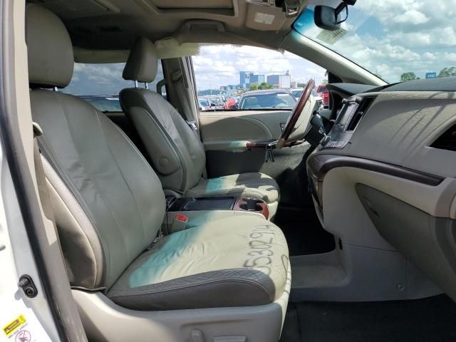 2011 Toyota Sienna XLE