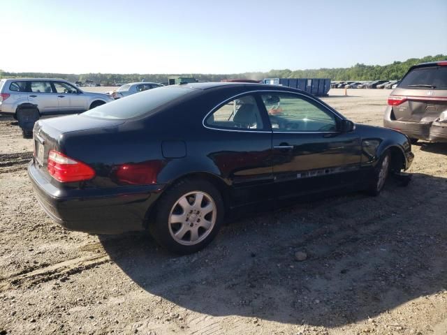 2000 Mercedes-Benz CLK 320