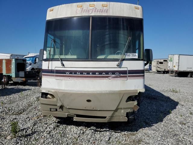 1999 Winnebago 1999 Freightliner Chassis X Line Motor Home