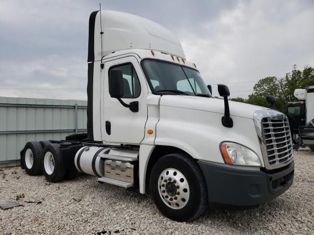 2016 Freightliner Cascadia 125