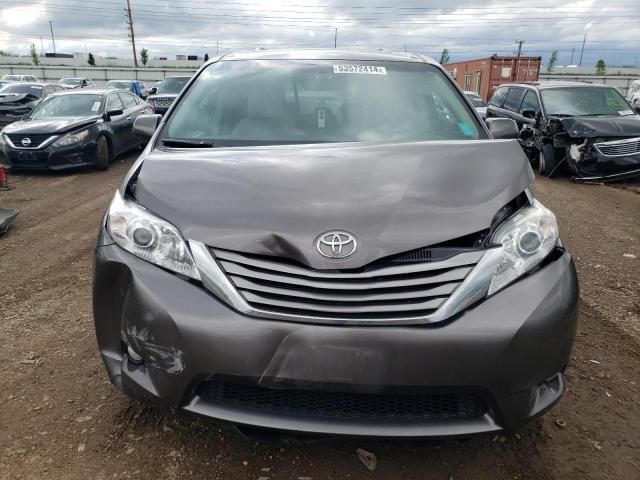 2015 Toyota Sienna XLE