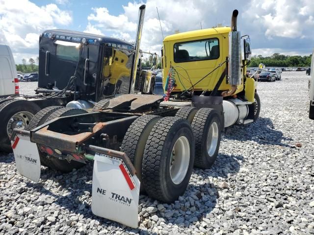 2006 Mack 600 CHN600