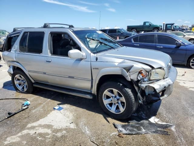 2004 Nissan Pathfinder LE