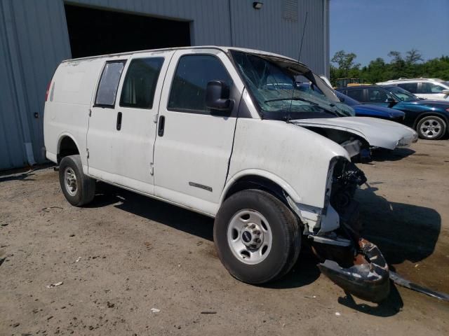 2004 GMC Savana G2500