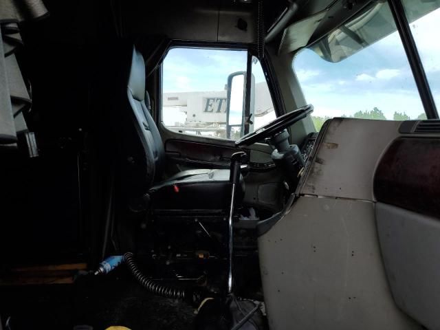 2005 Freightliner Conventional Coronado 132