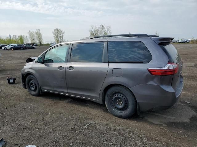 2016 Toyota Sienna LE