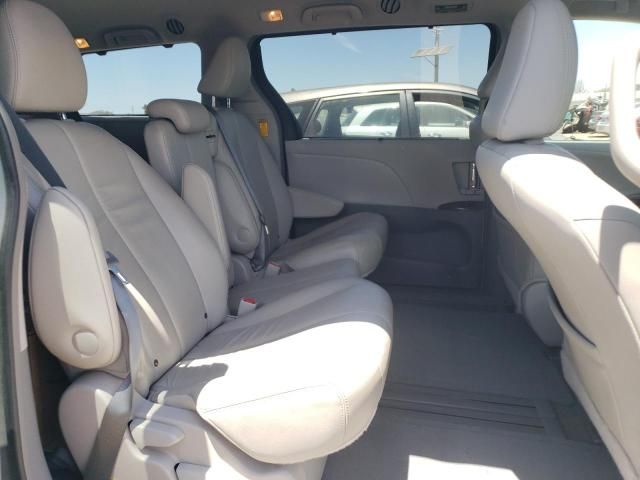 2014 Toyota Sienna XLE