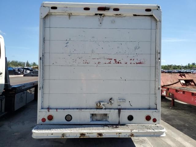 2005 Freightliner Chassis M Line WALK-IN Van