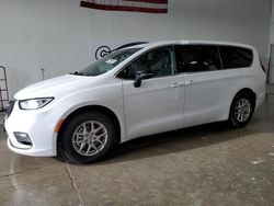 Chrysler Pacifica Touring l Vehiculos salvage en venta: 2024 Chrysler Pacifica Touring L