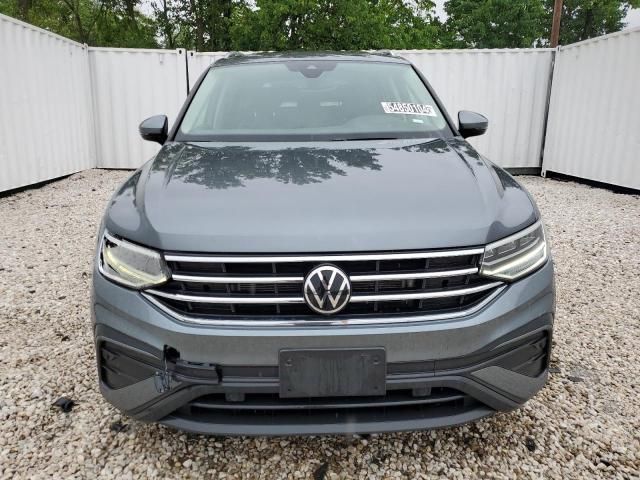 2022 Volkswagen Tiguan SE