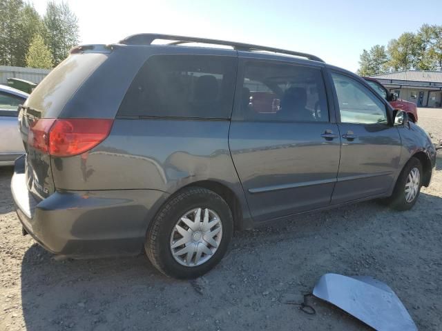 2009 Toyota Sienna CE