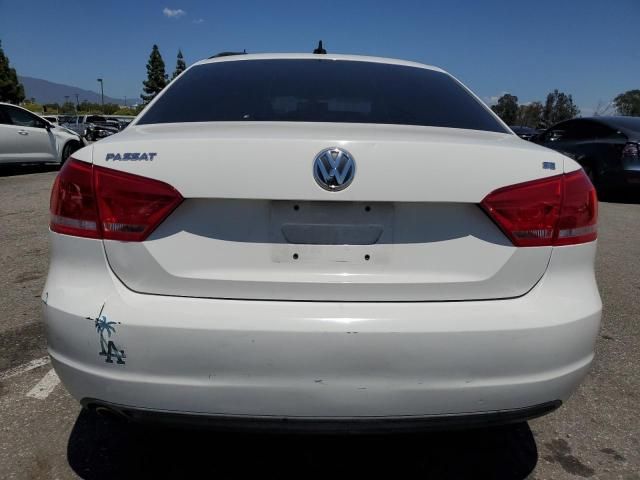 2013 Volkswagen Passat SE