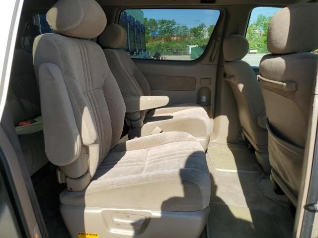 2002 Toyota Sienna CE