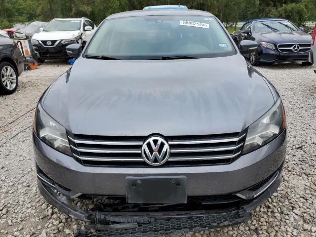 2013 Volkswagen Passat SE