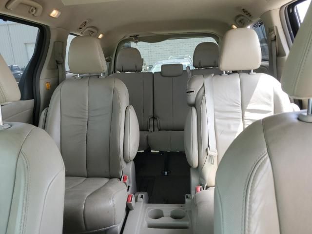 2012 Toyota Sienna XLE