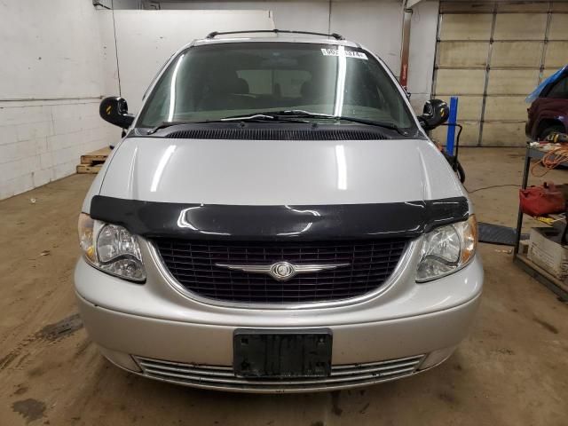 2002 Chrysler Town & Country LXI