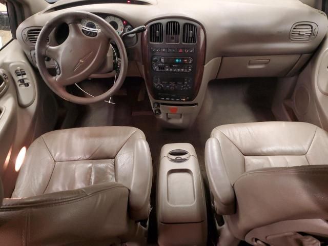 2002 Chrysler Town & Country LXI