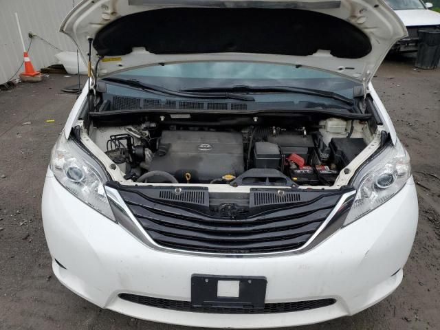 2013 Toyota Sienna LE