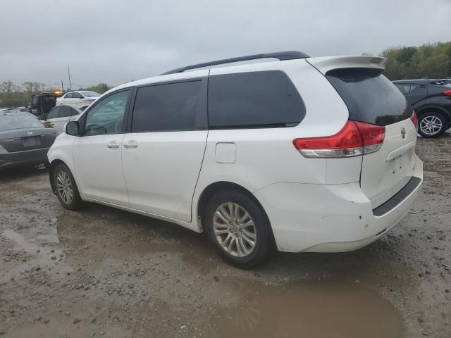 2014 Toyota Sienna XLE