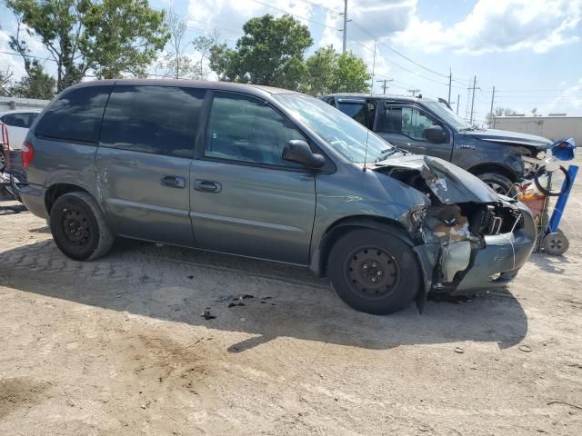 2004 Chrysler Town & Country