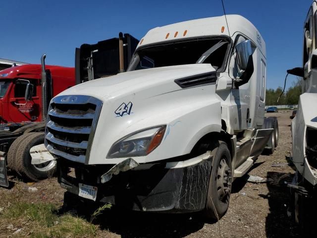 2019 Freightliner Cascadia 126