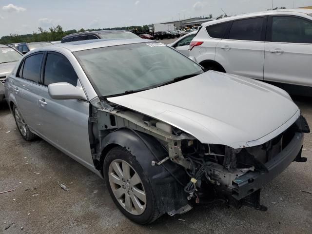 2005 Toyota Avalon XL