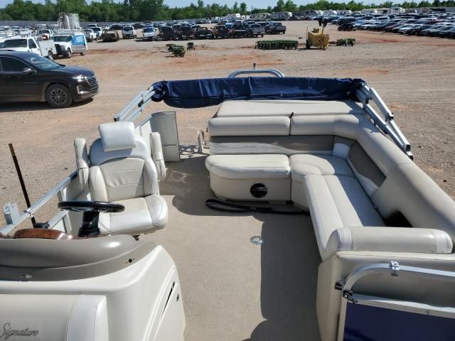 2011 Land Rover 16FT Boat