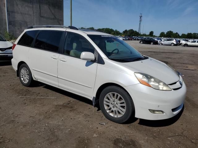 2009 Toyota Sienna XLE