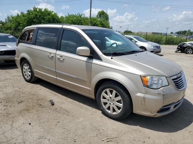 2013 Chrysler Town & Country Touring