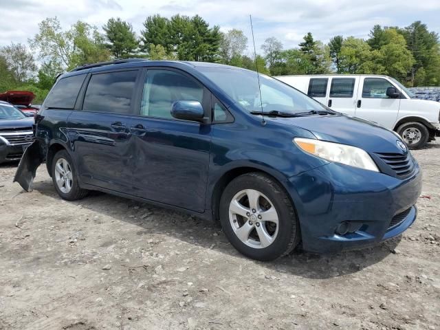 2011 Toyota Sienna LE