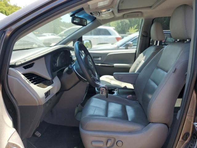 2015 Toyota Sienna XLE