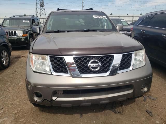 2005 Nissan Pathfinder LE