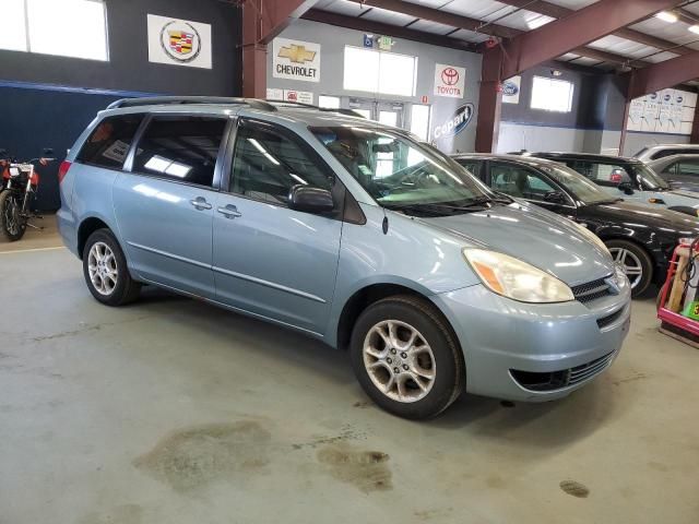 2005 Toyota Sienna LE