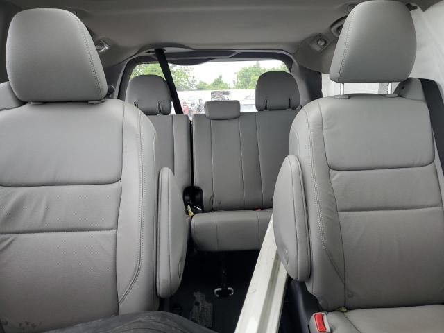 2018 Toyota Sienna XLE