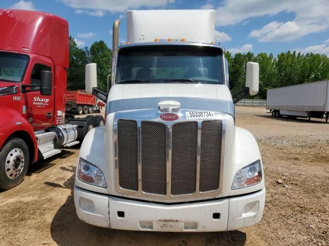 2016 Peterbilt 579