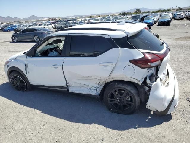 2022 Nissan Kicks SR