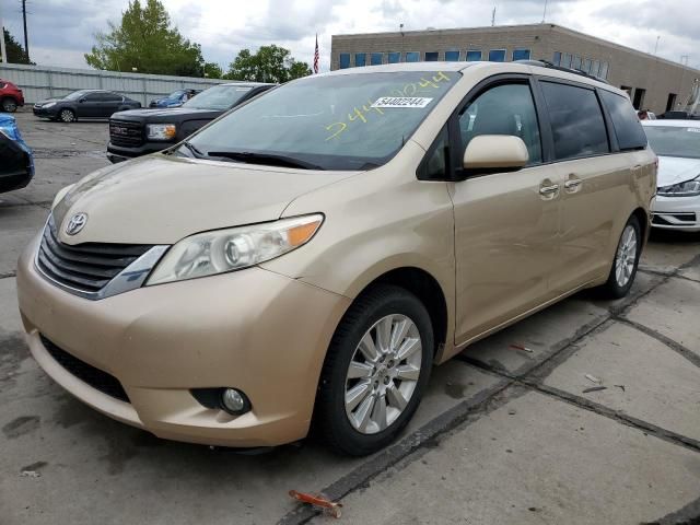 2011 Toyota Sienna XLE