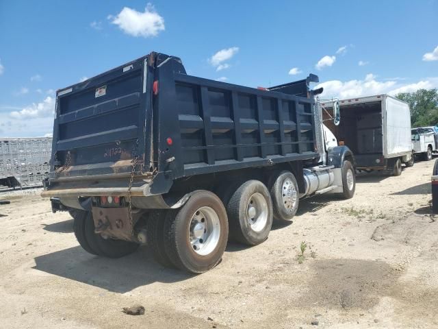 2007 Kenworth Construction T800