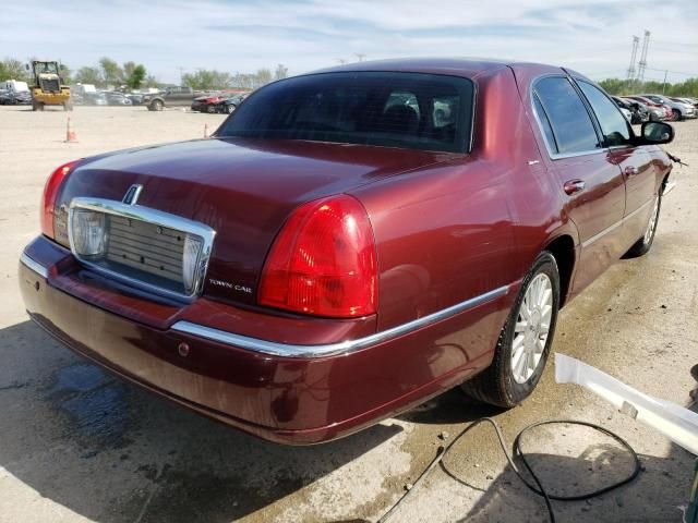 2003 Lincoln Town Car Signature