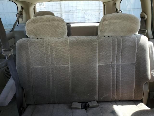 2002 Toyota Sienna CE