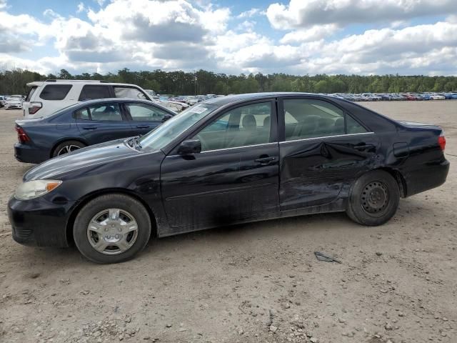 2005 Toyota Camry LE