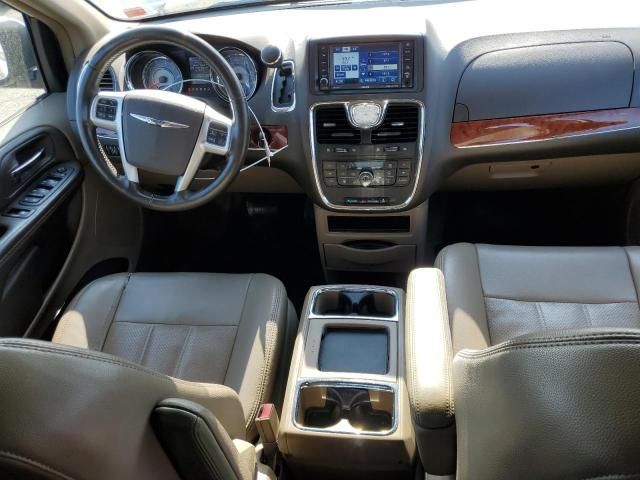 2012 Chrysler Town & Country Touring L