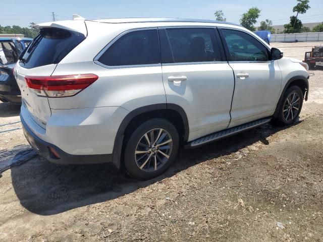 2018 Toyota Highlander SE