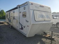 Camiones salvage sin ofertas aún a la venta en subasta: 2000 Eagle Jayco