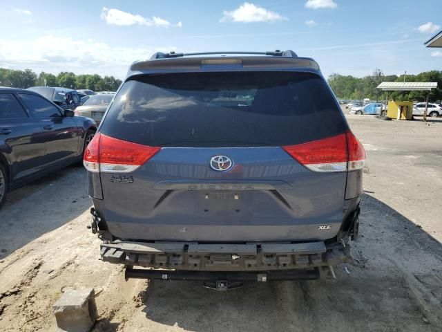 2014 Toyota Sienna XLE