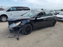 Nissan Altima salvage cars for sale: 2017 Nissan Altima 2.5