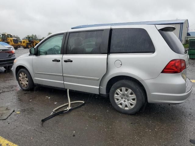 2010 Volkswagen Routan S